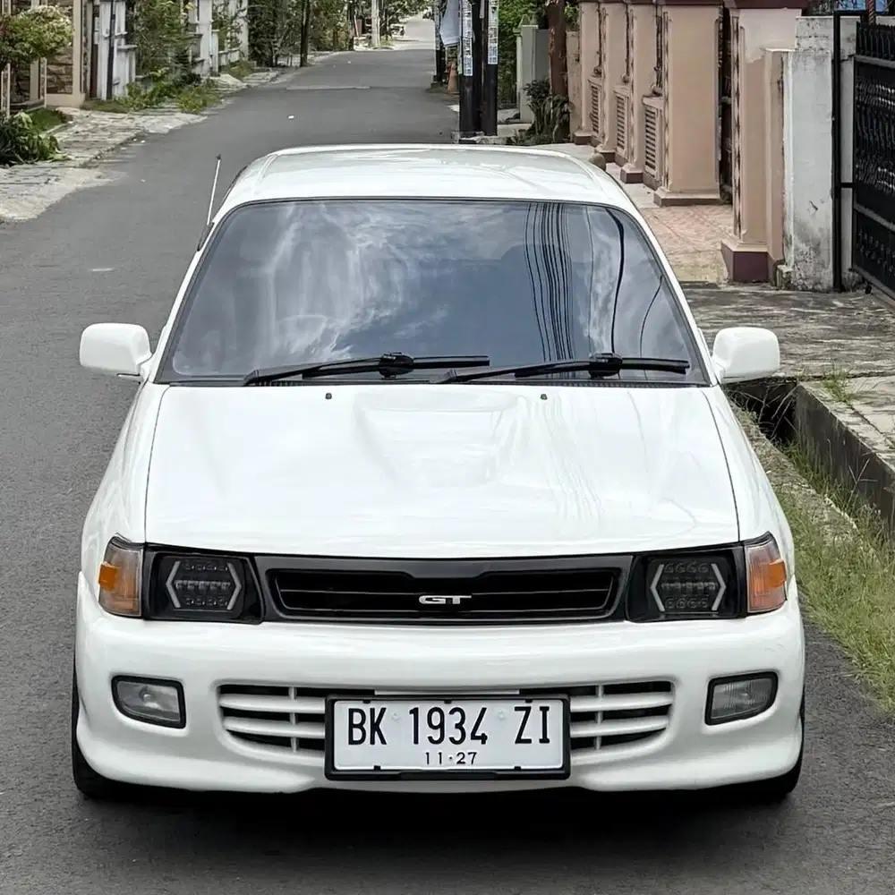 Toyota Starlet SEG 1.3 Manual 1996