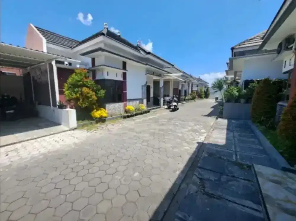 Jual rumah cluster wirosaban