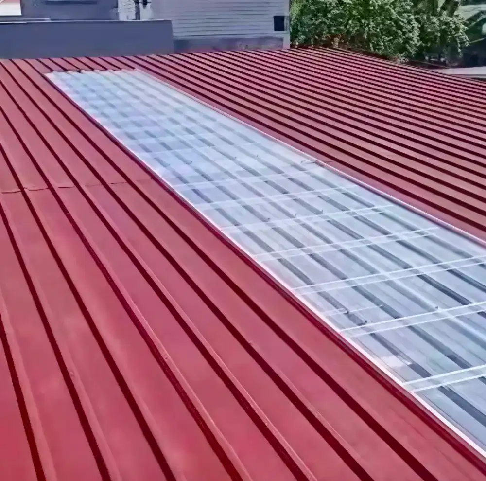 Pasang rangka baja ringan atap spandek pasir