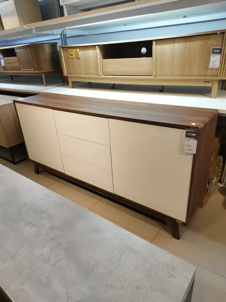 CREDIT MEJA CASEGOODS NOL DP