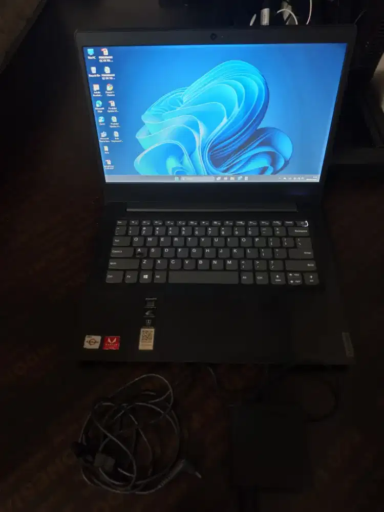 Laptop Lenovo S145 AMD Athlon 300U VGA AMD Radeon Vega 3 Ram 8gb 512gb
