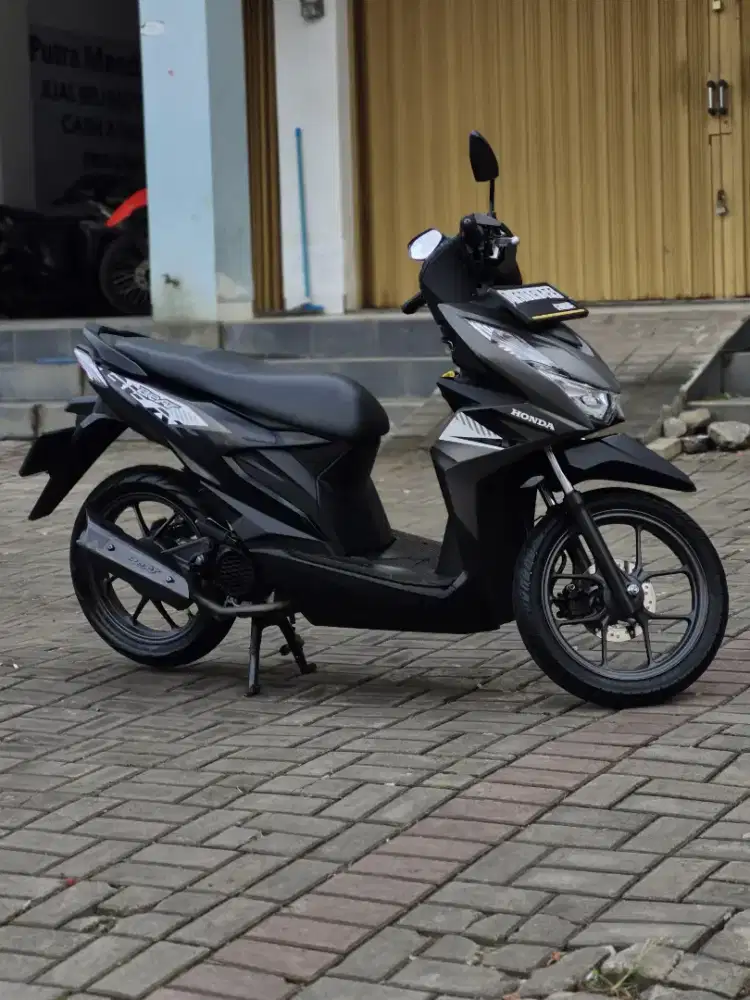 HONDA NEW BEAT DELUXE 2023 KM 24RB DP 500RB
