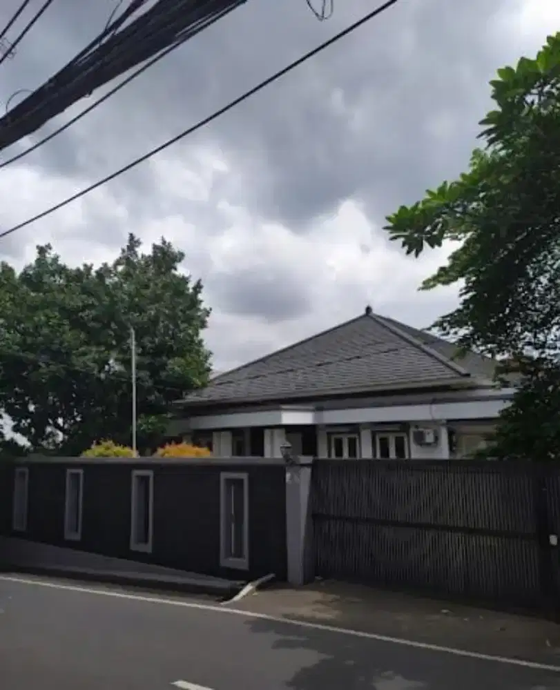 JUAL CEPAT RUMAH Elite Exclusive di daerah Kemang JakSel