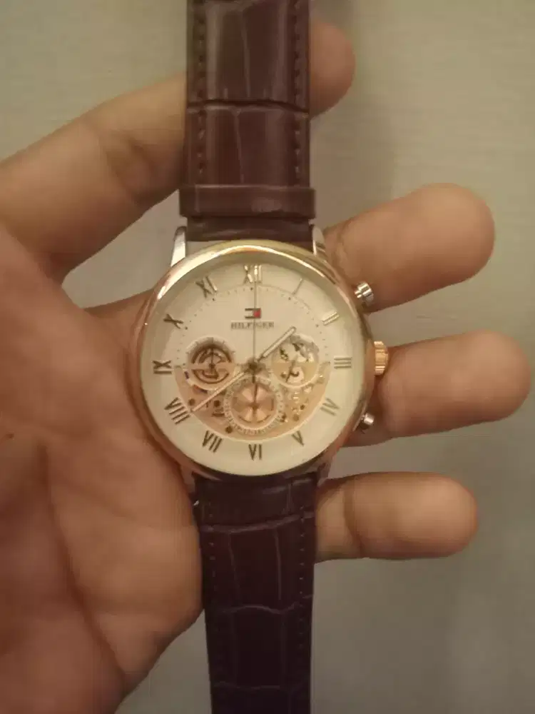 Jam tangan Tommy Hilfiger