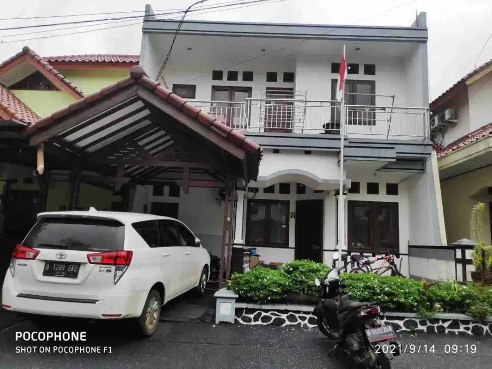Rumah second Gema Pesona Estate perumahan elit Depok