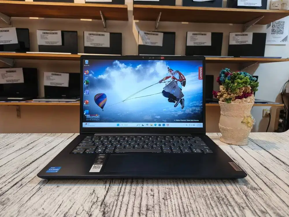 Laptop LENOVO IDEAPAD SLIM 3I-14IAU7 Intel Core i5-1235U Ram 8GB