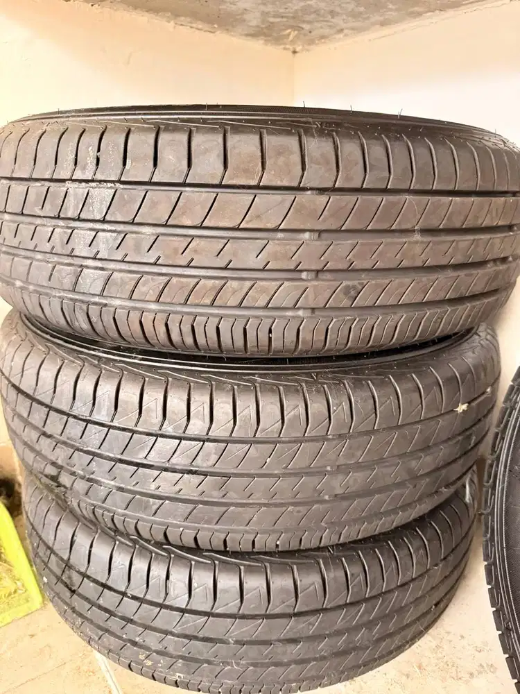 Ban Dunlop SP Sport Suzuki Escudo