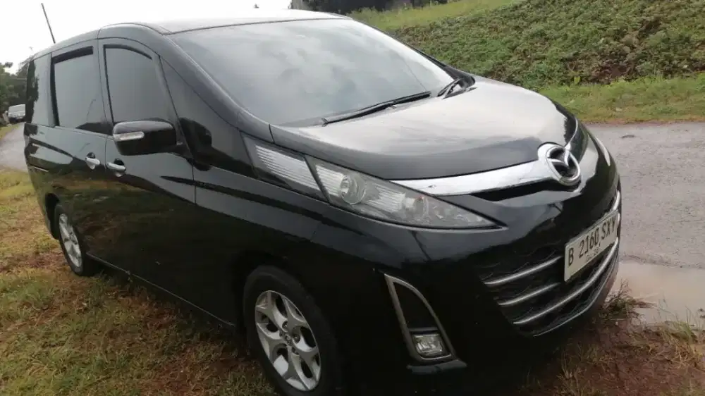 Mazda Biante black