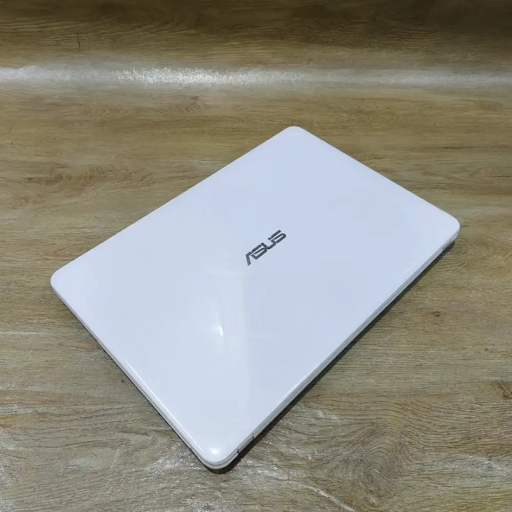 Laptop asus X441M