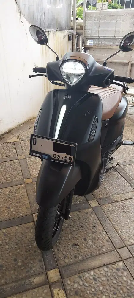 Grand Filano Hitam Lux 2024 KM Rendah Terawat