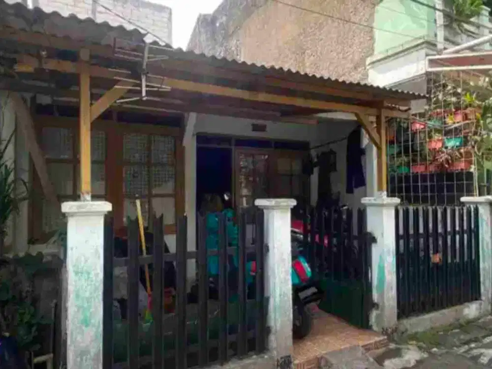 Dijual Cepat, Termurah, Rumah Lama Dekat Terminal Antapani