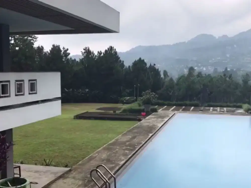 Villa Cisarua Puncak: LT 1 Ha, View Bagus, Kolam Renang, Hny 100m dr Jl Raya Puncak
