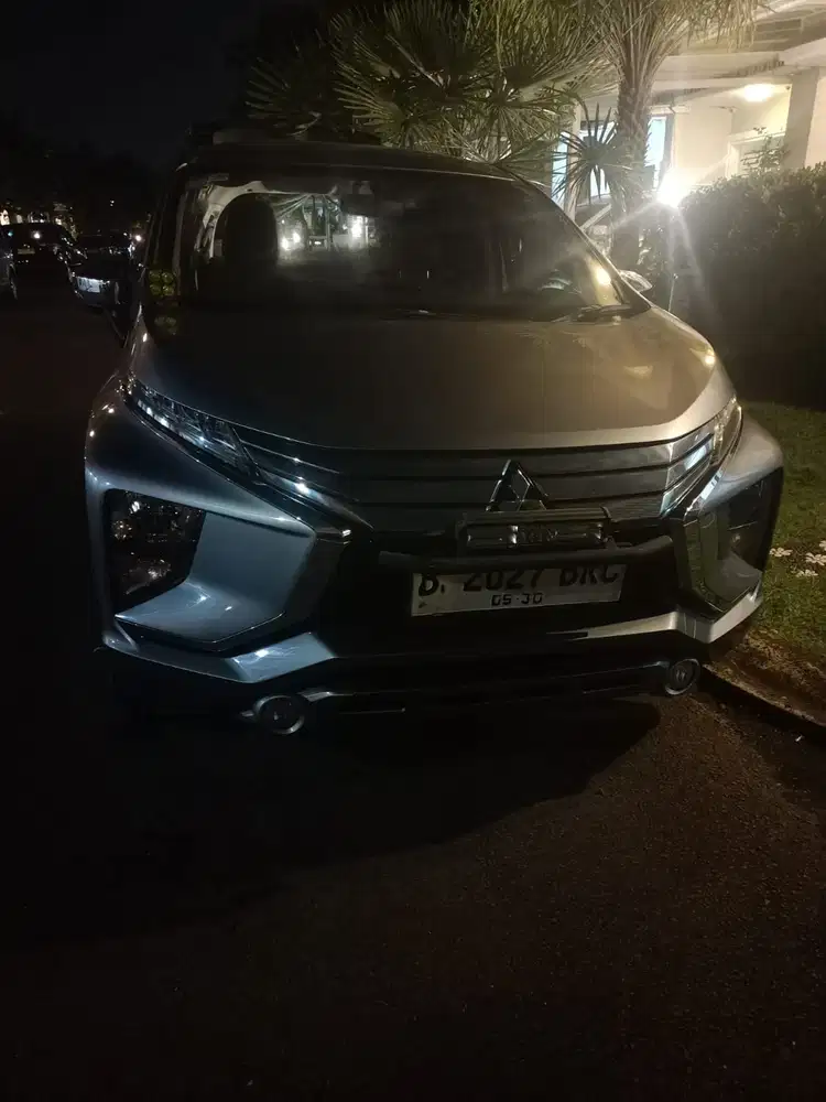 Mitsubishi Xpander Ultimate 2019 KM 53 rb silver Servis record