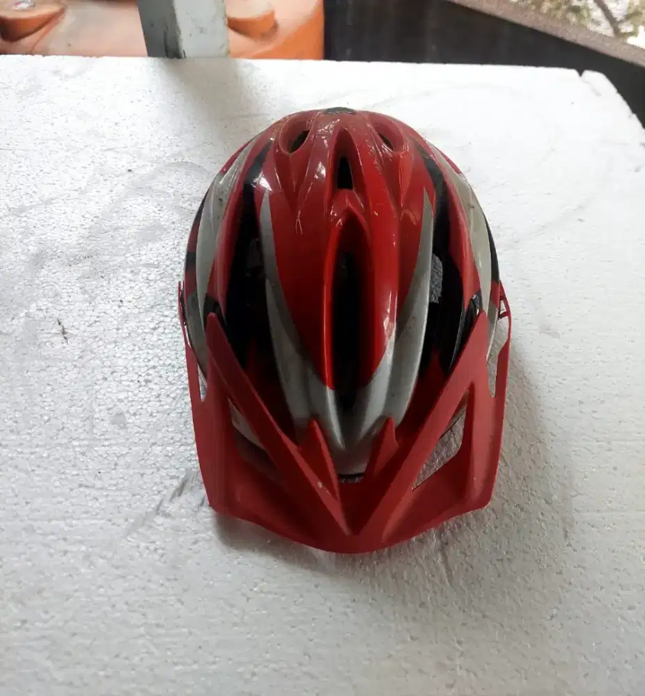 Dijual Helm Sepeda Second United