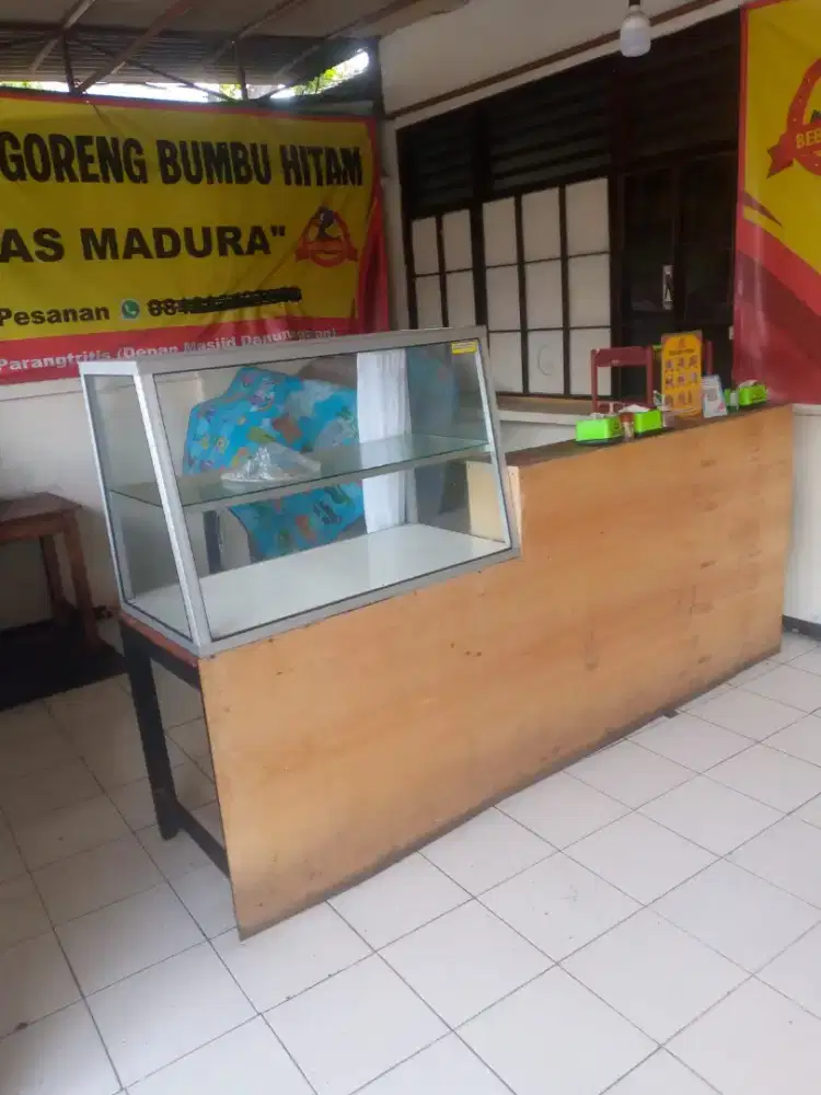 Perlengkapan Restoran