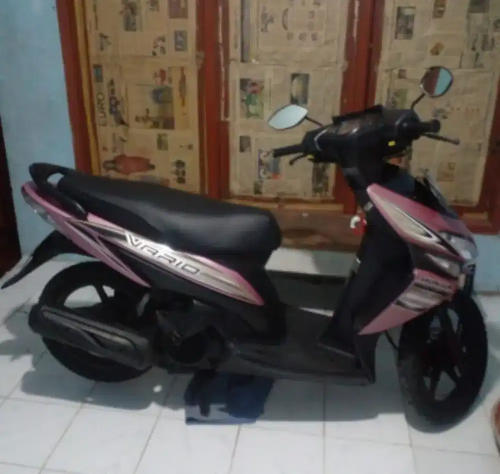 Jual motor honda vario 2009 lengkap bpkb stnk hidup plat hidup 2030