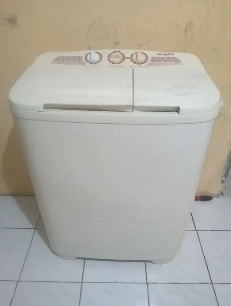 Mesin cuci 2 tabung merk Sharp kapasitas 6, 5 kg