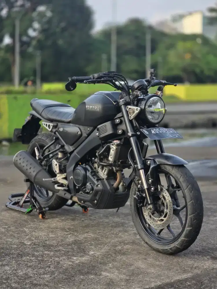 Yamaha XSR 155 Black