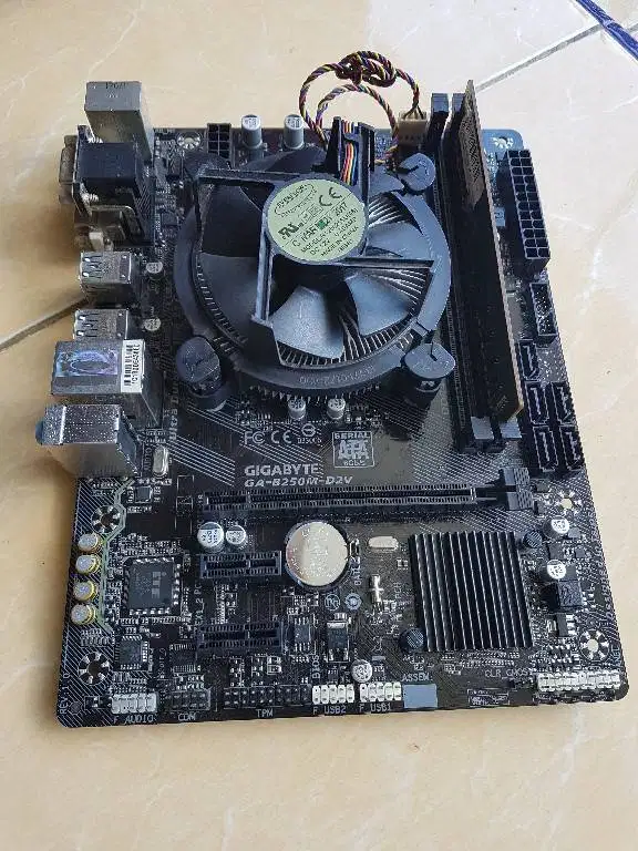 Sepaket Intel G4560 | Gigabyte B250M-D2V | Ram Samsung 8GB DDR4