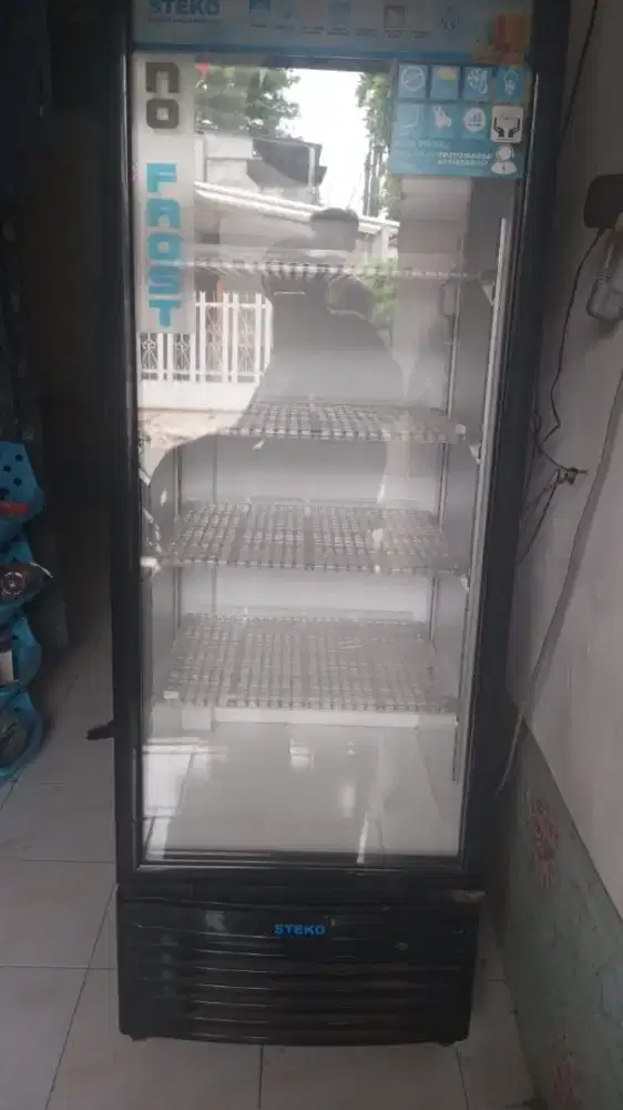 Kulkas Dagang Merek STEKO