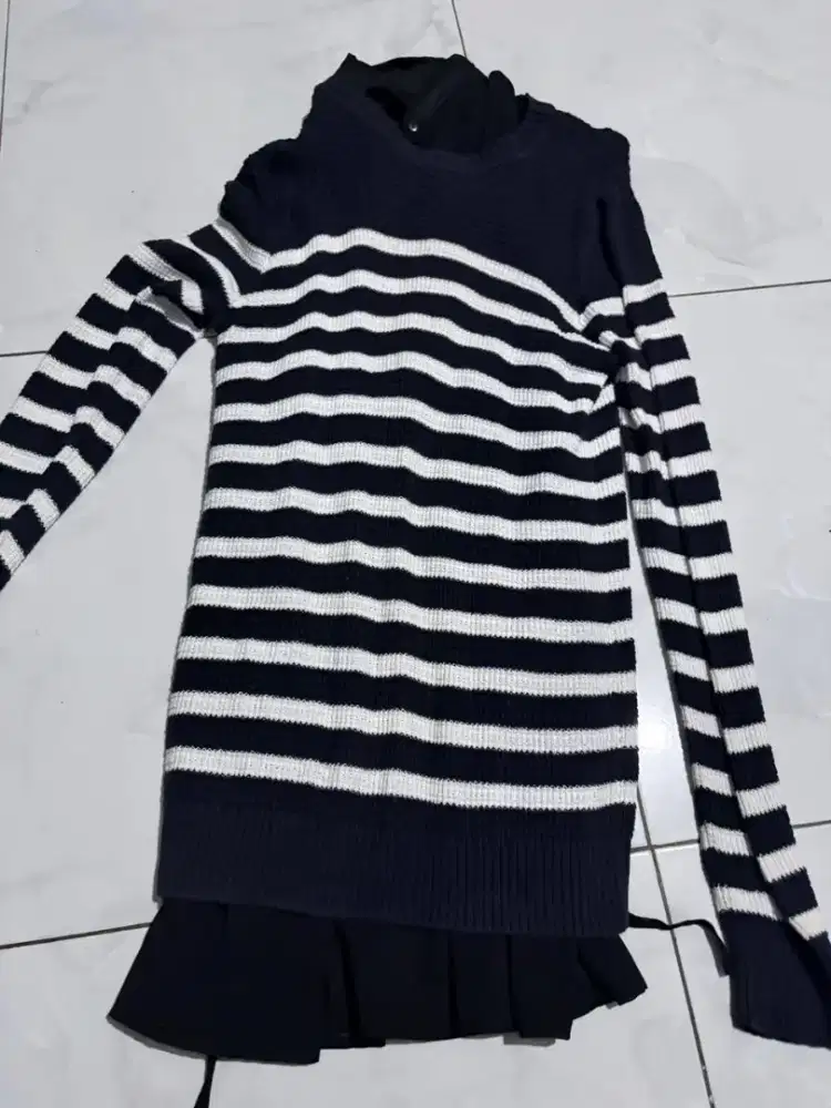 Pakaian Wanita Panjang Bekas Layak Pakai – Gratis Dibagikan