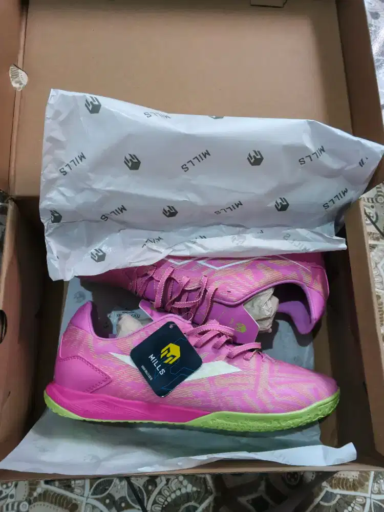 Sepatu Futsal Size 42