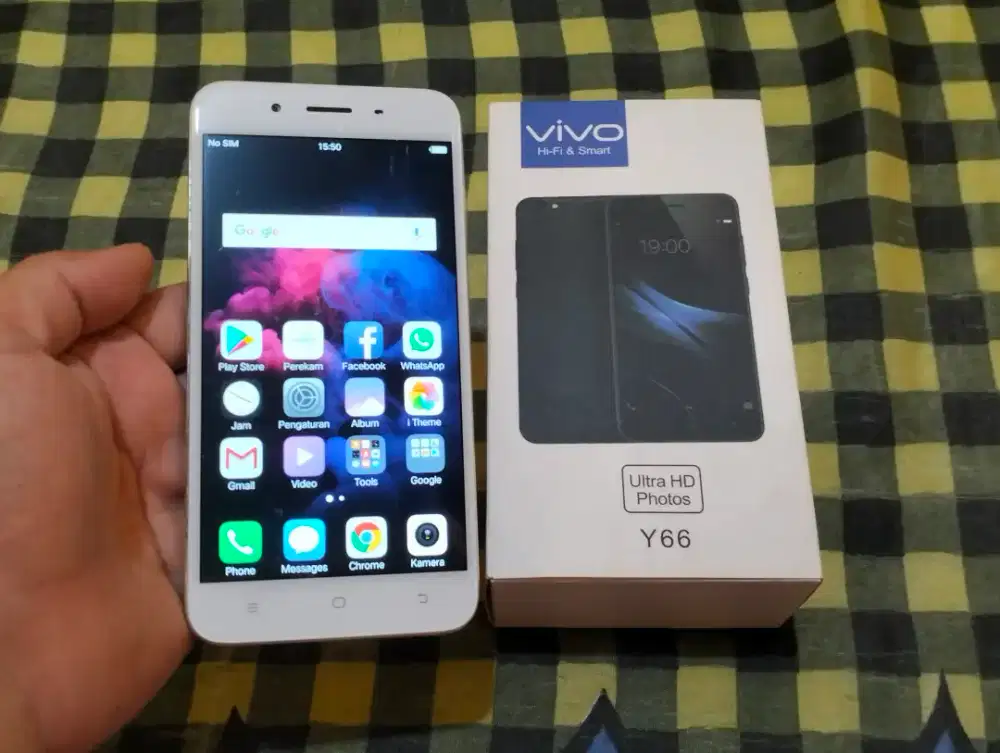 BUTUH UANG VIVO Y66 RAM 4GB / 64GB 4G LTE Duos 5,5in Mulus batre Awet