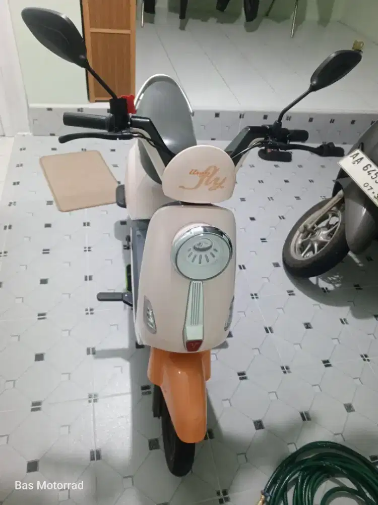 Sepeda listrik uwinfly t60 second like new