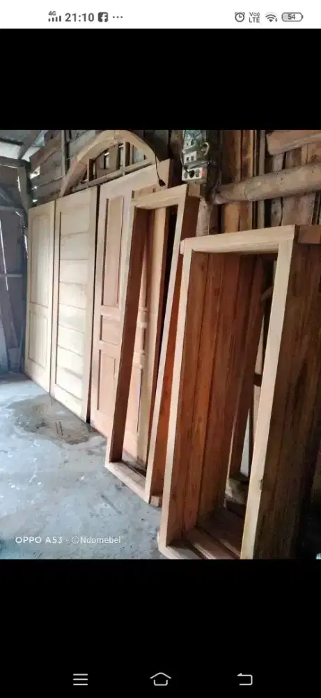 Kusen pintu nya ready dari kayu bekas Meranti oven berkualitas