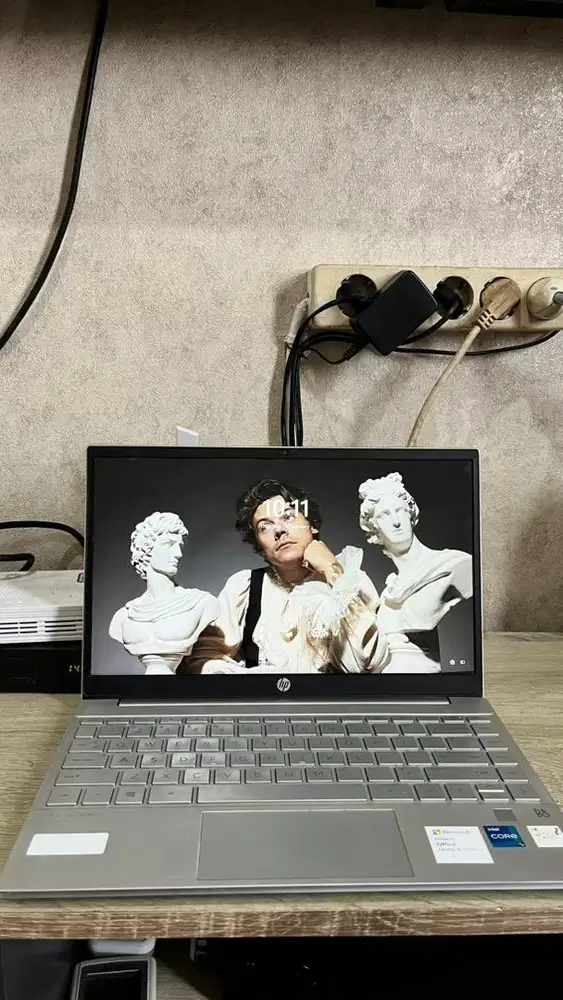 Laptop HP Pavilion 13-BB0512TU