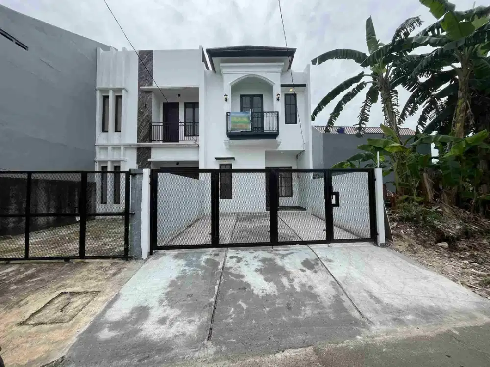 Rumah 2 lantai mewah tanah luas dekat Pemda Cibinong