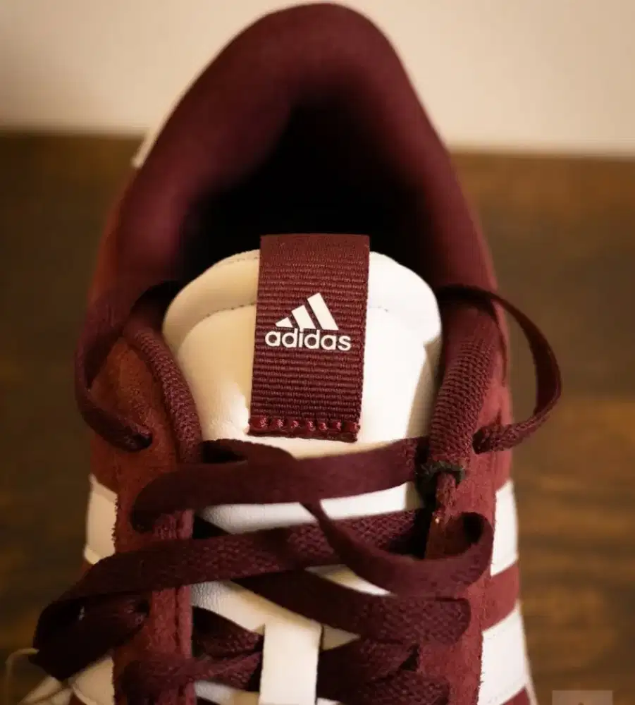 Sepatu Adidas Casual