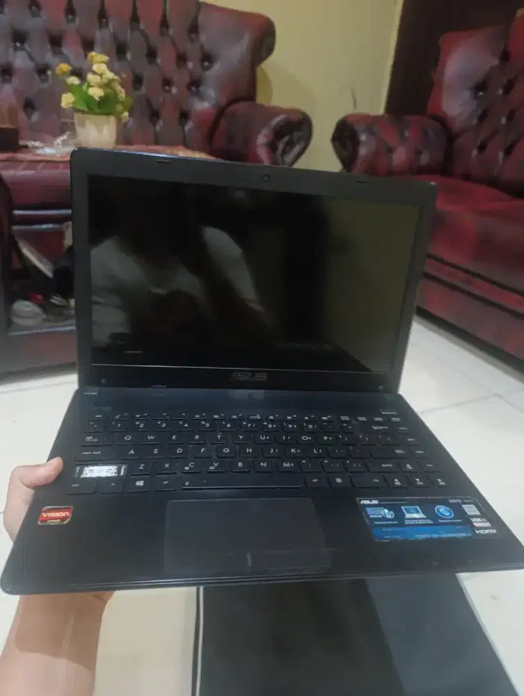 Jual murah kondisinya mati Laptop Asus X401U Layar 14in