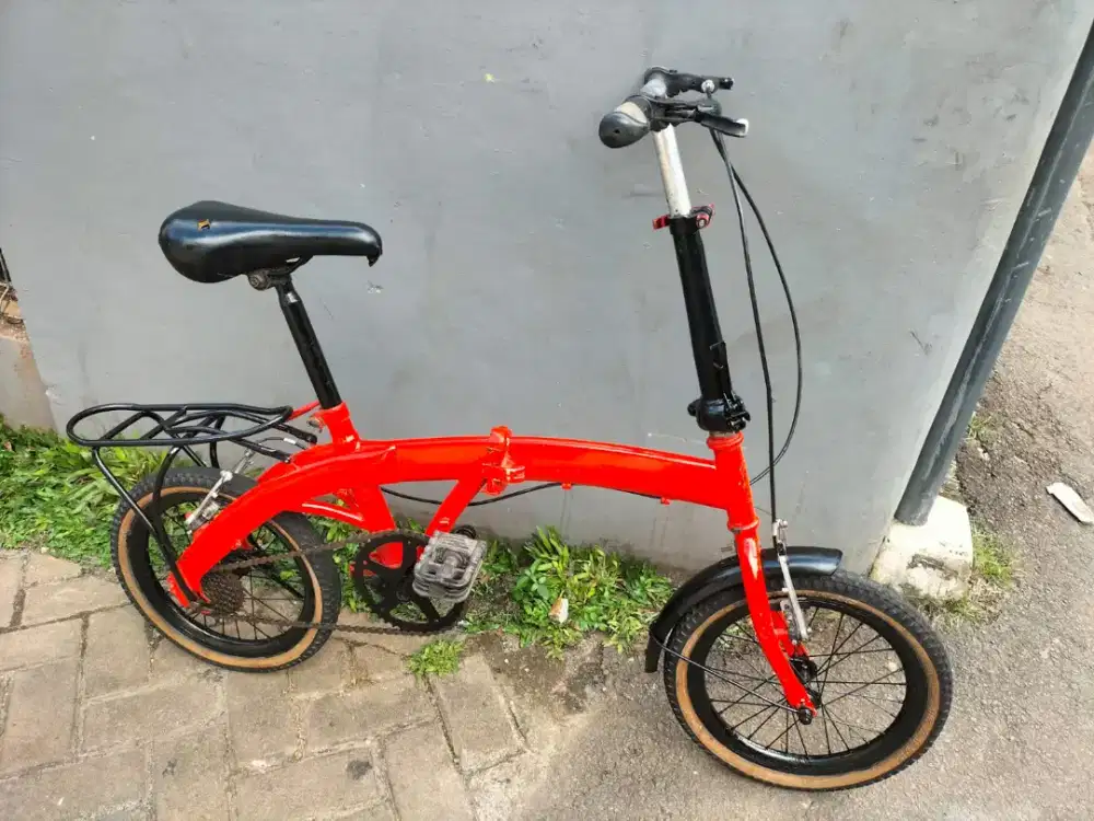Sepeda lipat ukuran 16 kondisi normal  untuk anak/dewasa bisa
