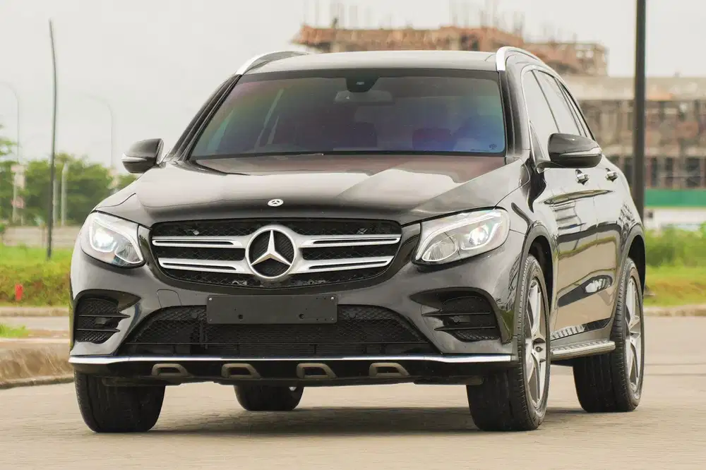 Mercedes Benz GLC200 AMG 2018 Ful Spec Panoramic Black
