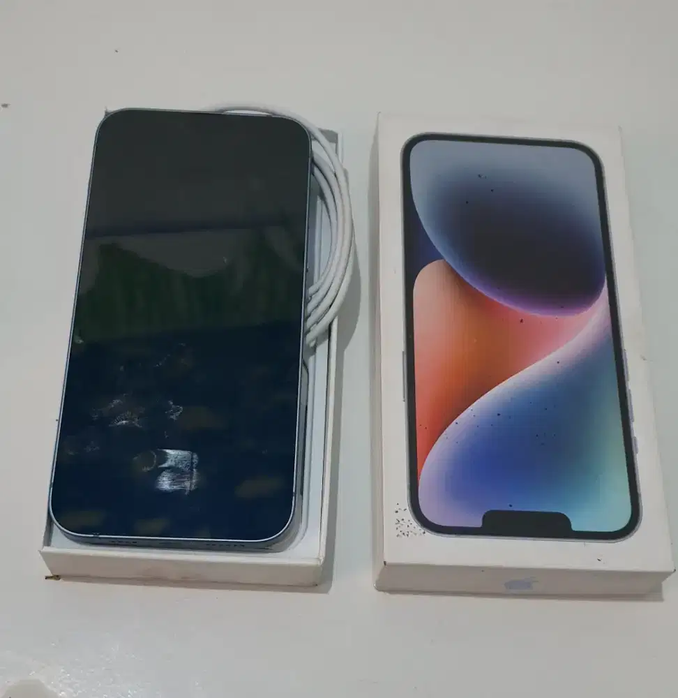 iPhone 14 plus 5G 128.