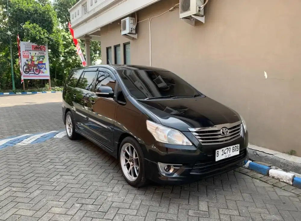 Innova G diesel matic luxury 2012 rawatan pribadi