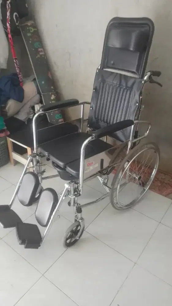 Dijual kursi roda 3in1 mrek gea medical