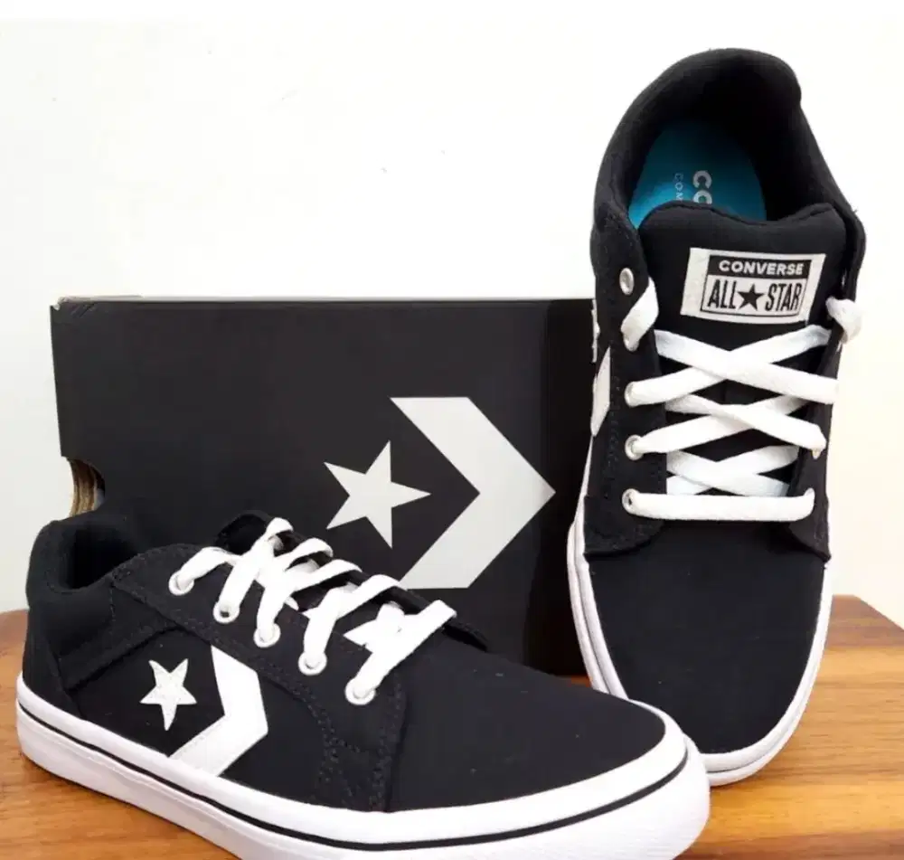 Sepatu Converse Casual