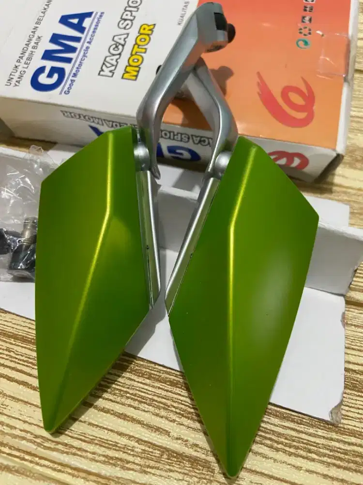 Spion Variasi motor universal drat 12/14 merk GMA warna hijau muda