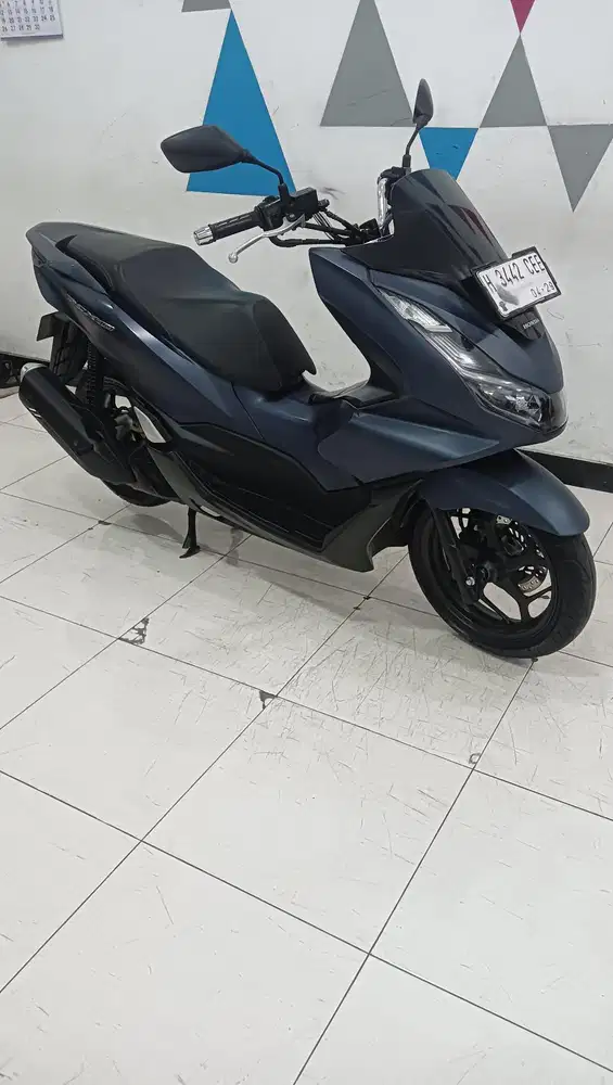 Honda New PCX 160 CBS 2024 Biru Navy
