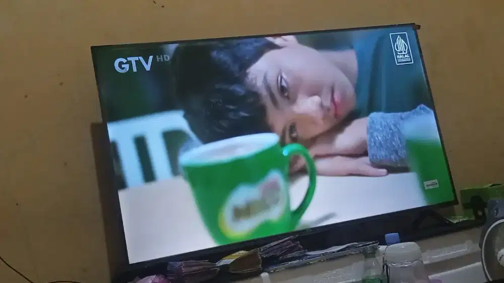 SMART/GOOGLE TV TCL 43 INCH