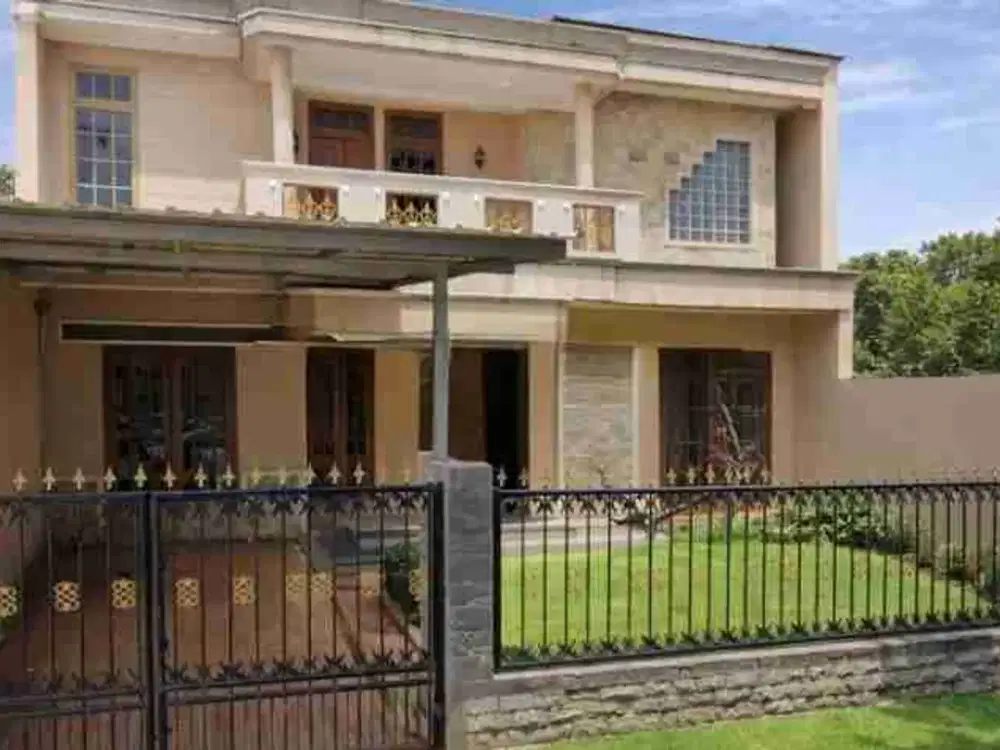 Disewakan Rumah 2 Lantai Griya Loka BSD