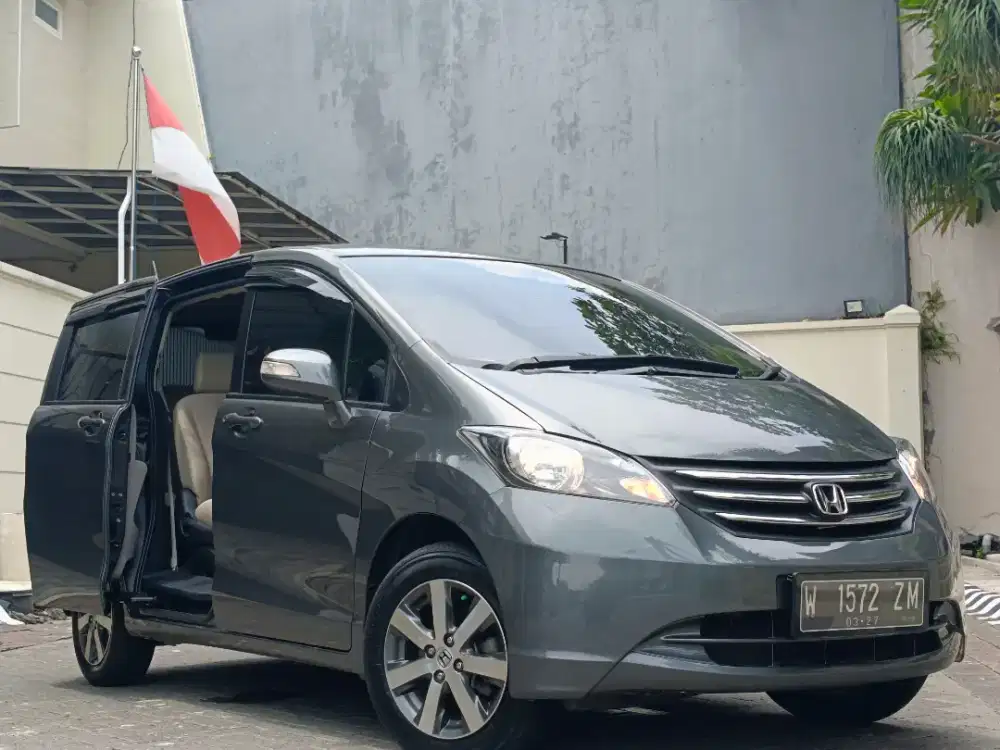 [KM 52RB]Honda Freed E PSD 2011
