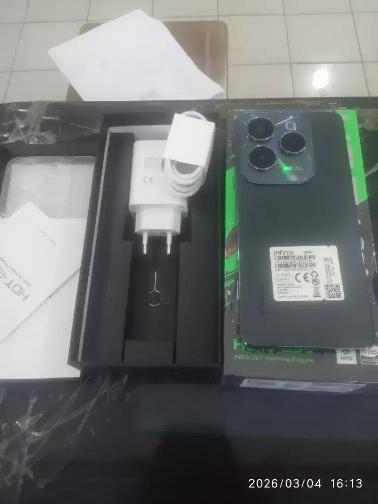 Infinix hot 40 pro 8+8/256