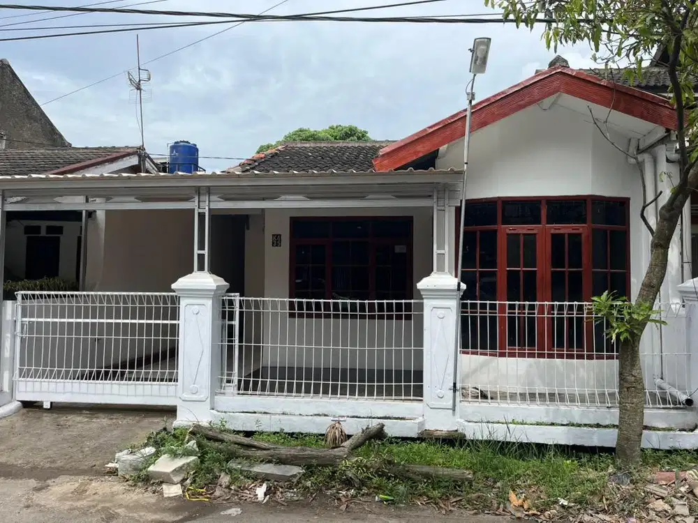 DISEWAKAN RUMAH KELUARGA/MAHASISWA