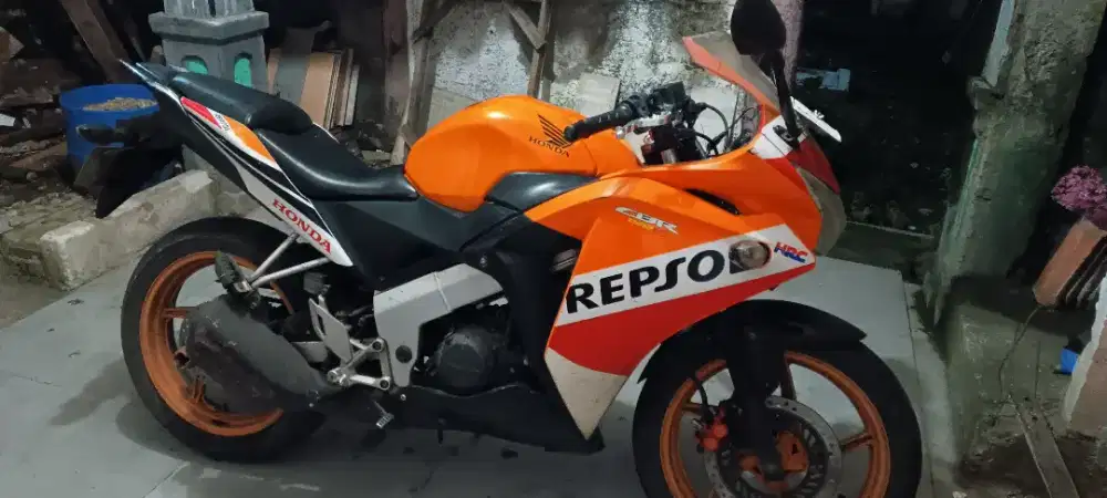 CBR 150 cbu fi 2014