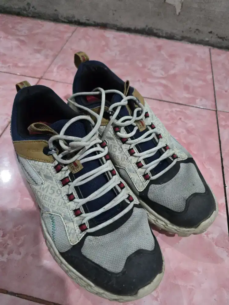 Sepatu Skechers