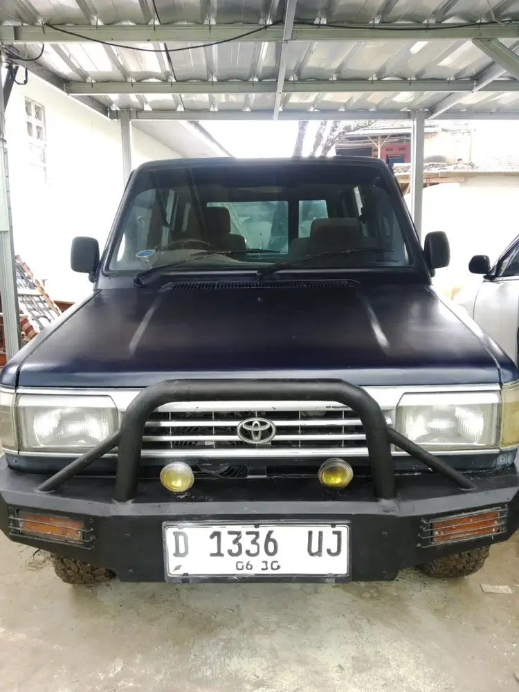 Toyota Kijang Innova 1993 Bensin