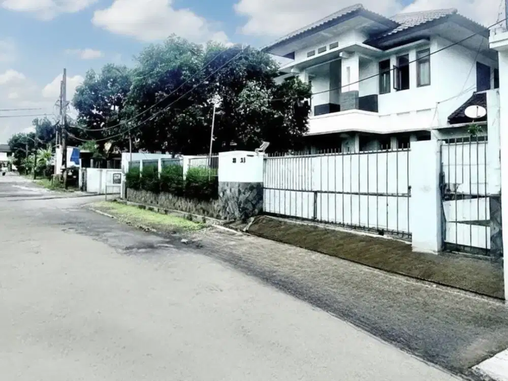 rumah second lahan luas, harga murah dekat lrt dan tol cibubur